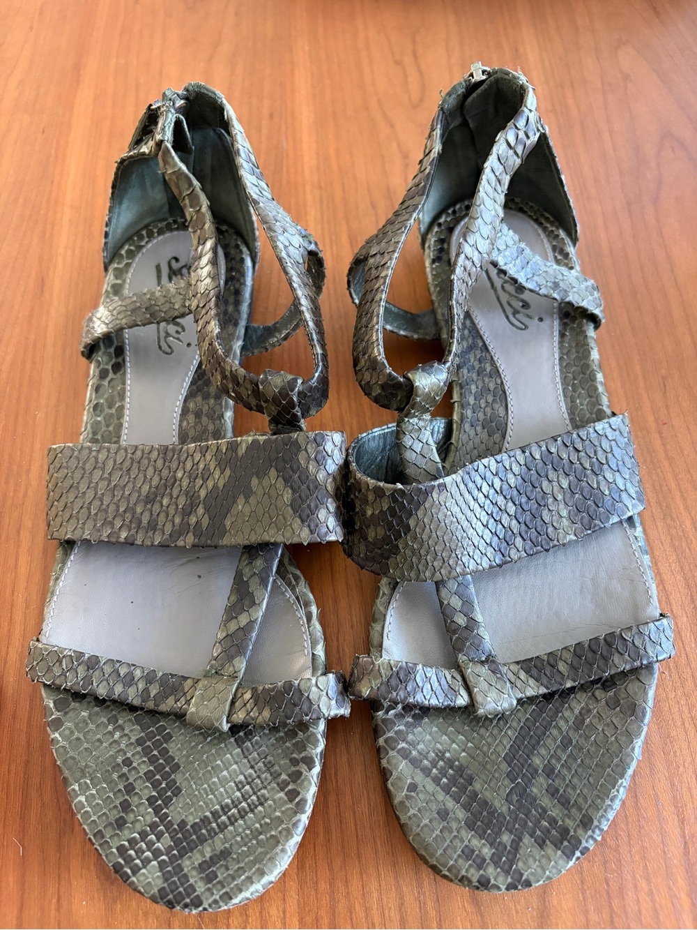 Rare Vintage Gucci Snakeskin Sandals Flats Size 10, IT 40